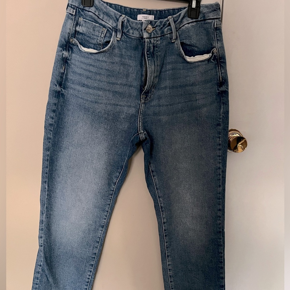 FOREVER 21 Curved Straight Jean Sz 29